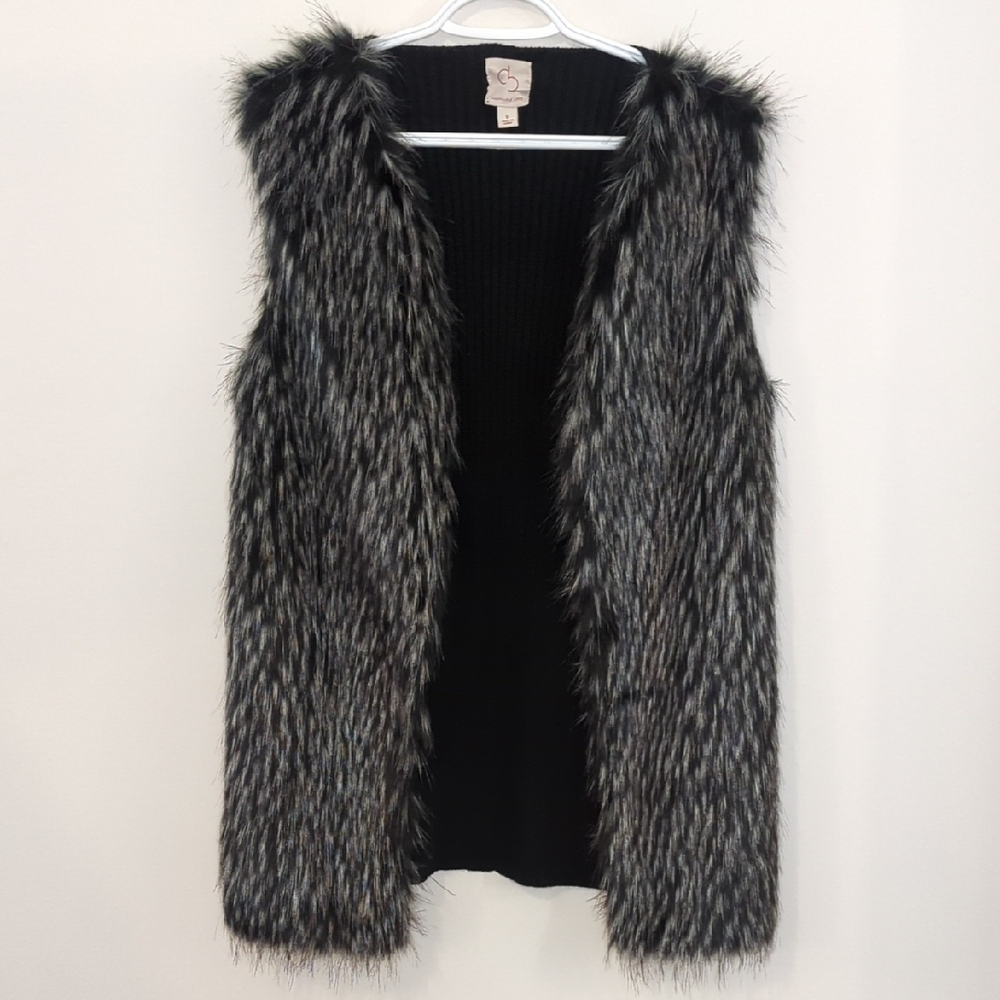 Faux Fur Vest in Black and Gray